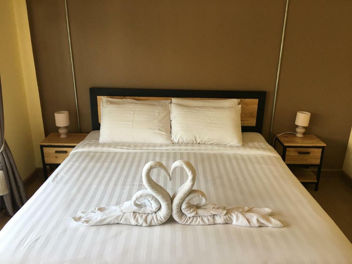 Nai Wiang Poshtel Hostel เชียงใหม่ ภายนอก รูปภาพ
