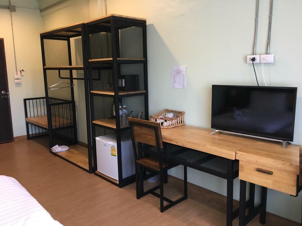 Nai Wiang Poshtel Hostel เชียงใหม่ ภายนอก รูปภาพ